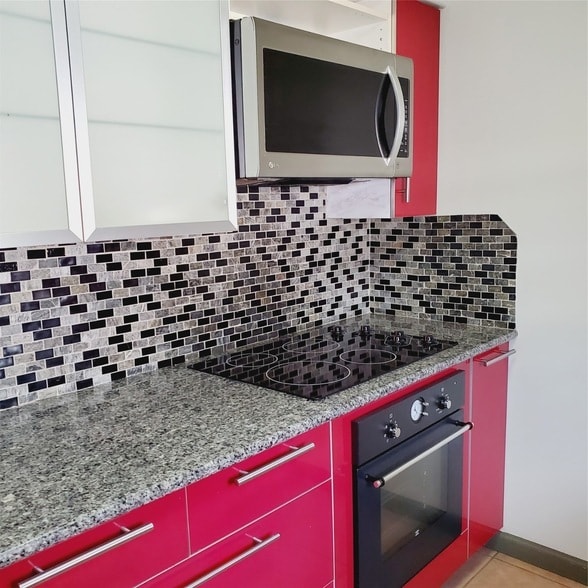 10655 Autumn Meadow Ln