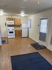 3737 W G St - 6