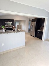 5707 Cody St in Hollywood, FL - Building Photo - Building Photo