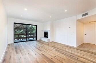 4524 Tujunga Ave, Unit 4 in North Hollywood, CA - Foto de edificio - Building Photo