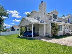 1091-1099 Shepard Ln in Farmington, UT - Building Photo - Building Photo