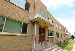 Scholar's Walk Condos in Denver, CO - Building Photo