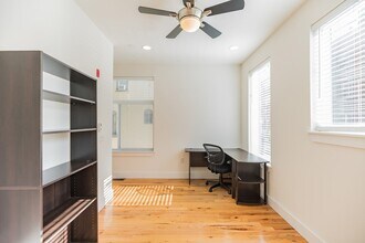910 N 19th St in Philadelphia, PA - Building Photo - Building Photo