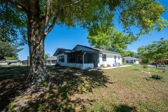 68 W Sugarberry Ln in Beverly Hills, FL - Foto de edificio - Building Photo