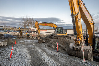 100 Braid St in New Westminster, BC - Building Photo - Building Photo