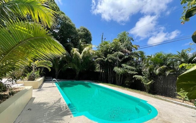 property at 1145 SW 5th St