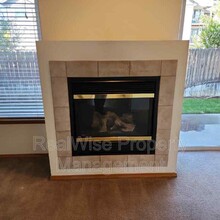 1560 SW Reindeer Ave in Redmond, OR - Building Photo - Building Photo