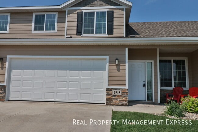 Beautiful 2 Story Townhome with Loads of A