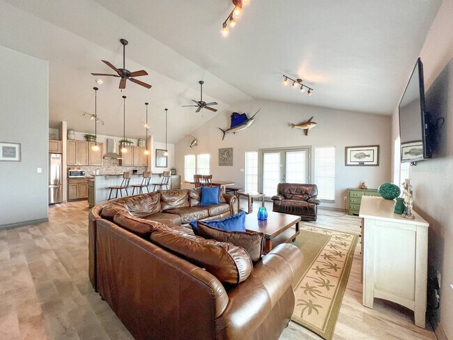 4037 Summit Dr in Corpus Christi, TX - Building Photo - Building Photo