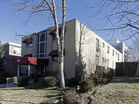 780 Dexter Apartments