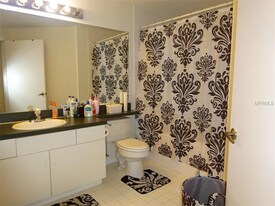 5536 Metrowest Blvd in Orlando, FL - Building Photo