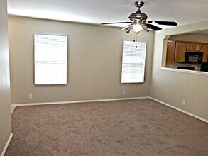 9926 Kent Forest in San Antonio, TX - Building Photo - Building Photo