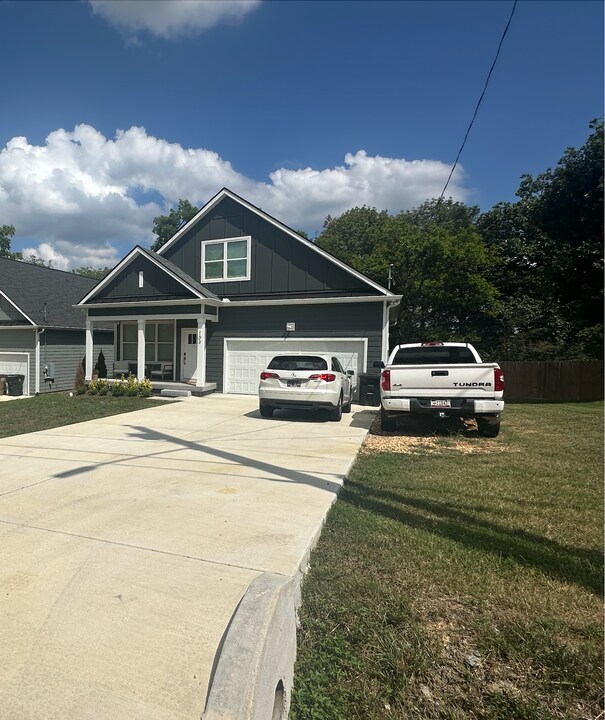 103 Farris Ave in Madison, TN - Building Photo