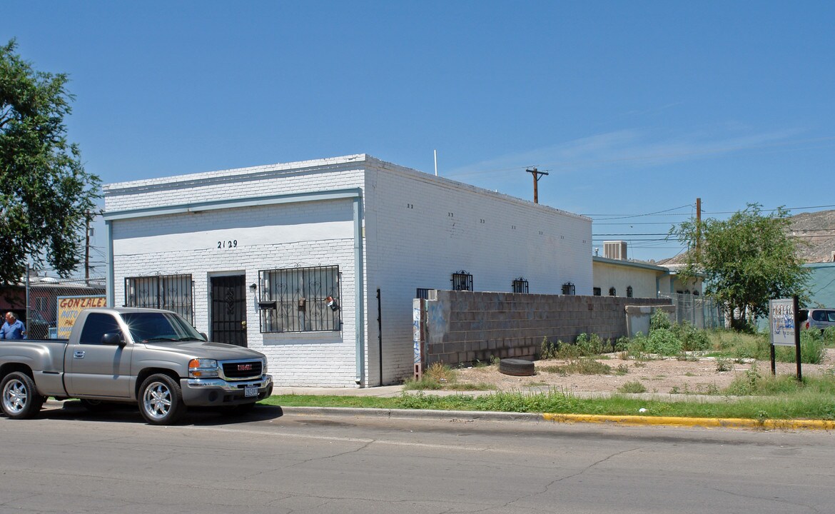 2129 Magoffin Ave in El Paso, TX - Building Photo