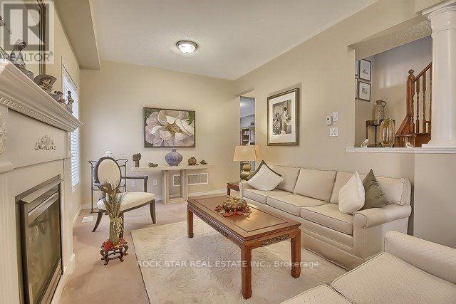 33 Chetholme Pl in Halton Hills, ON - Building Photo - Building Photo