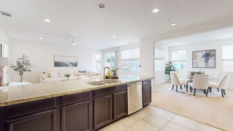 28620 Vista Del Rio Dr in Santa Clarita, CA - Building Photo