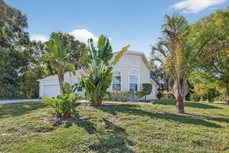 2802 SW Ann Arbor Rd in Port St. Lucie, FL - Building Photo - Building Photo
