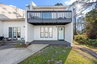 6417 Causeway Rd in Panama City Beach, FL - Building Photo
