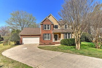 8901 Oakmoor Ct in Cornelius, NC - Building Photo - Building Photo