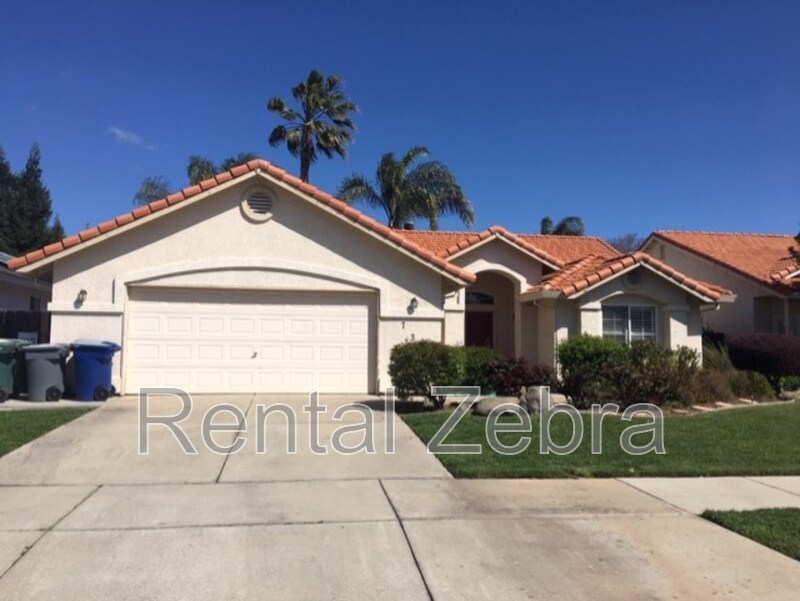 731 Redwing Dr in Merced, CA - Building Photo