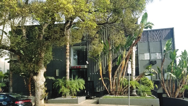 1736 N Sycamore Ave, Unit 210 in Los Angeles, CA - Foto de edificio - Building Photo