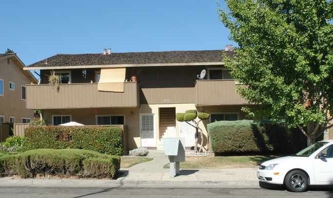 5521 Harlow Way in San Jose, CA - Building Photo - Building Photo