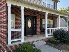 1852 Pinestraw Ln in Knoxville, TN - Building Photo - Building Photo