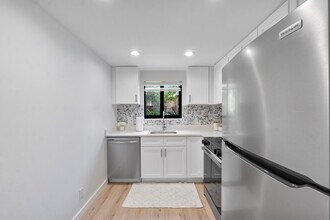 1325 S Flagler Ave in Pompano Beach, FL - Building Photo - Building Photo