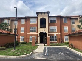 5530 Metrowest Blvd in Orlando, FL - Building Photo