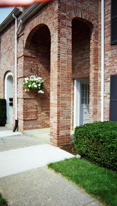 Chateau Clair in State College, PA - Building Photo