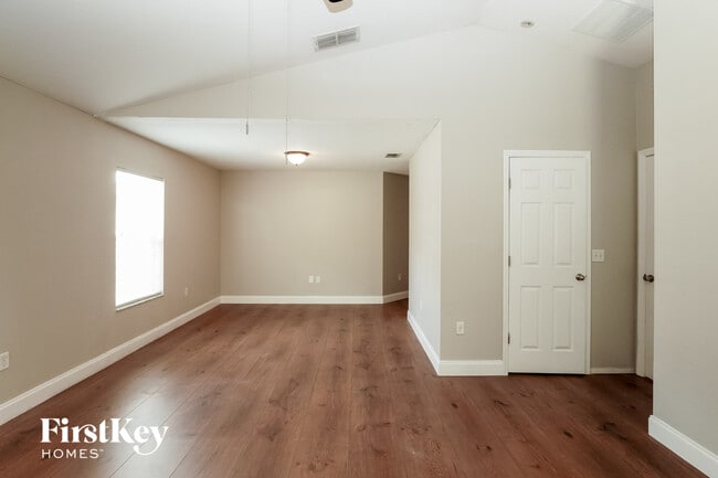 3470 Heath Dr in Deltona, FL - Foto de edificio - Building Photo