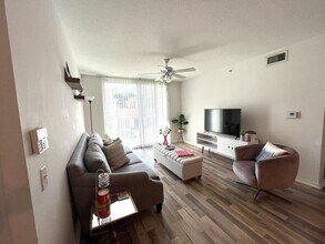 713 Villa Cir in Boynton Beach, FL - Building Photo - Building Photo