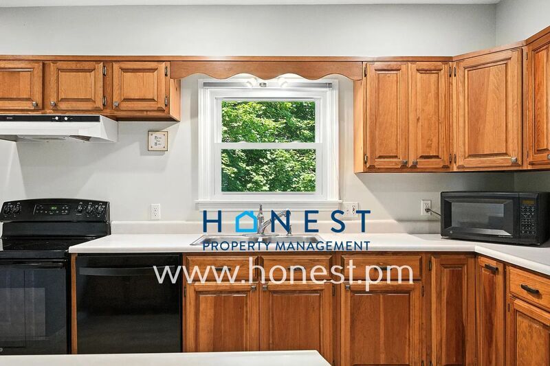 8 Boucher Ave in Augusta, ME - Building Photo