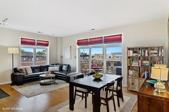 600 W Drummond Pl in Chicago, IL - Building Photo - Building Photo