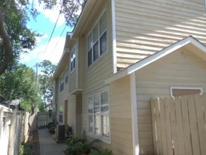 Old Town Villa Apartments Condominum Regime in Myrtle Beach, SC - Building Photo - Building Photo