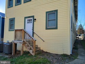 452 N Loudoun St, Unit 102 in Winchester, VA - Building Photo