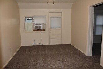 1570 N 1st St in Harrah, OK - Building Photo - Building Photo