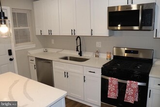 8623 Willow Oak Rd in Parkville, MD - Building Photo - Building Photo