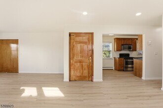 512-514 Broadway in Bayonne, NJ - Building Photo - Building Photo