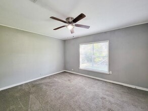 2330 Cedar Dr in La Marque, TX - Building Photo - Building Photo