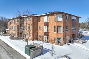 The Ashburnham in Peterborough, ON - Building Photo
