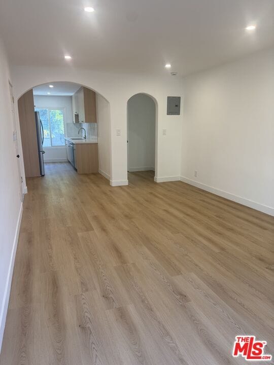 property at 1254 N Orange Grove Ave