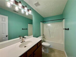 231 Scotland Dr in Spring Lake, NC - Building Photo - Building Photo