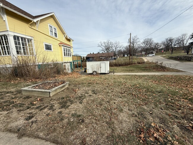 1302 Atlantic St in Dubuque, IA - Building Photo - Building Photo