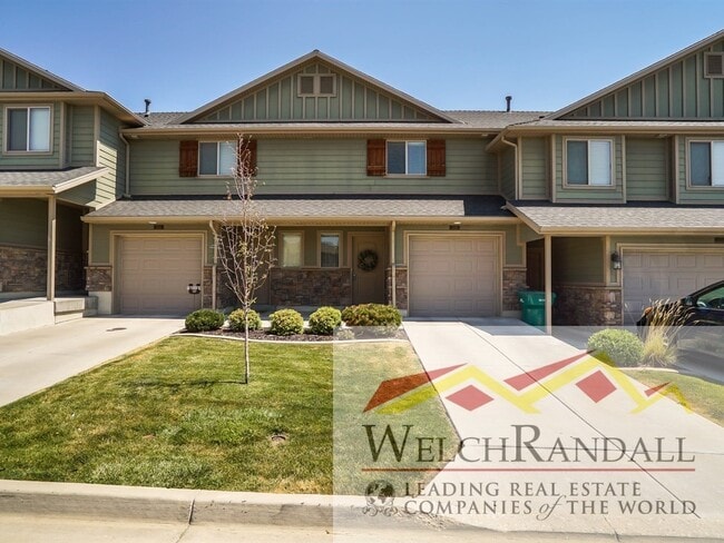 property at 3138 N Whitetail Dr