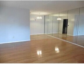 52 Broadlawn Park in Boston, MA - Building Photo - Building Photo