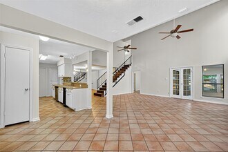 812 Fleetwood Pl Dr in Houston, TX - Building Photo - Building Photo