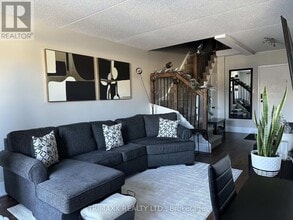 42 Tannery St E in Cambridge, ON - Building Photo - Building Photo