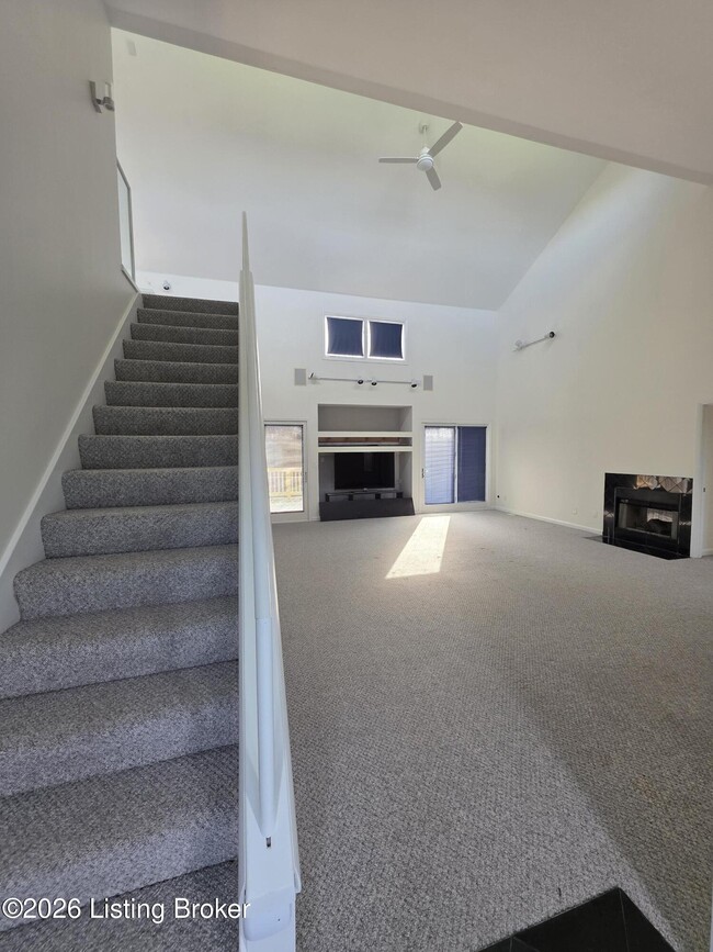 2728 Taylorsville Rd in Taylorsville, KY - Building Photo - Building Photo