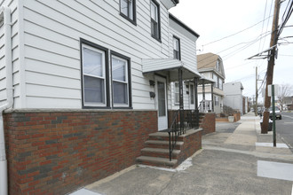 634-636 4th Ave in Elizabeth, NJ - Building Photo - Building Photo